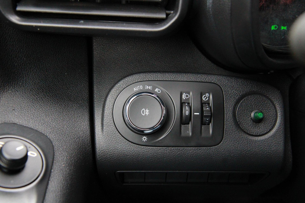 Opel Combo 1.2 Turbo L2H1 Edition Benzine / Trekhaak / App connect / PDC 17