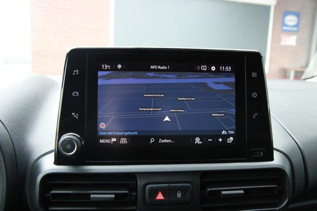 Opel Combo 1.2 Turbo L2H1 Edition Benzine / Trekhaak / App connect / PDC 18