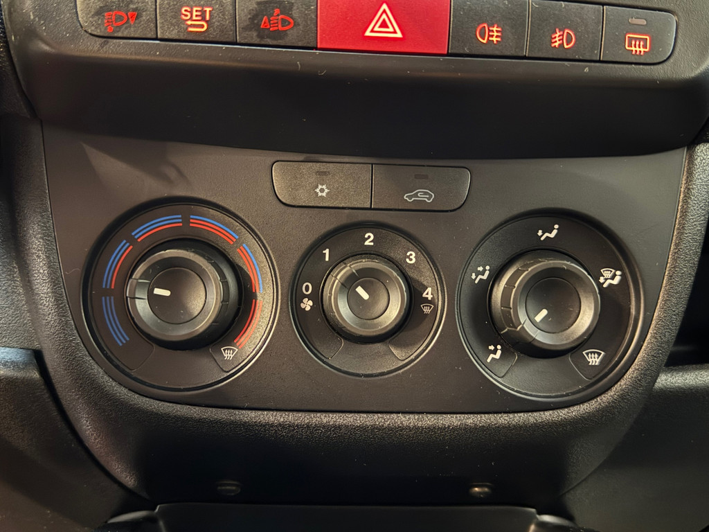 Opel Combo 1.3 CDTi L2H1 Sport AIRCO-CRUISE-ELEK.PAKKET-LM-VELG-LAGE KM-TREKHAAK 19