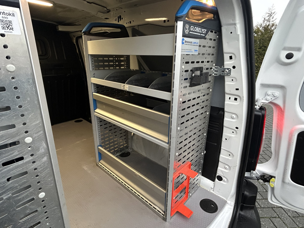 Opel Combo 1.5D 102 PK / 1e EIG. / L2H1 / GLOBELYST INRICHTING / AIRCO / CRUISE / NAVI / APPLE CARPLAY 10