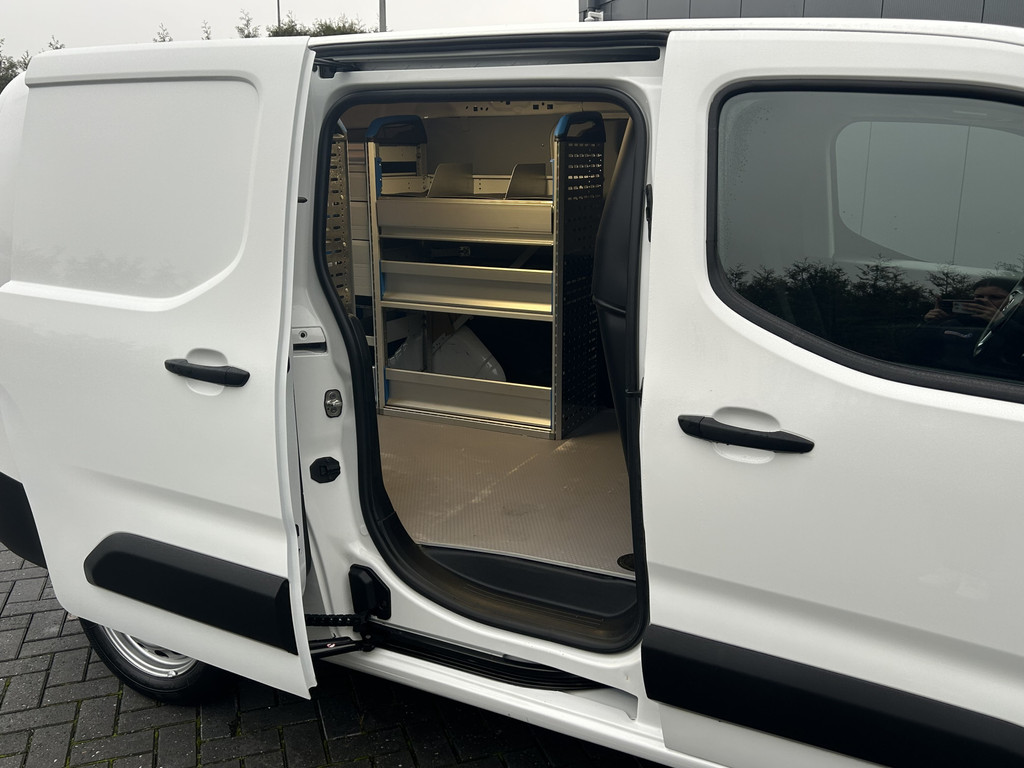 Opel Combo 1.5D 102 PK / 1e EIG. / L2H1 / GLOBELYST INRICHTING / AIRCO / CRUISE / NAVI / APPLE CARPLAY 11