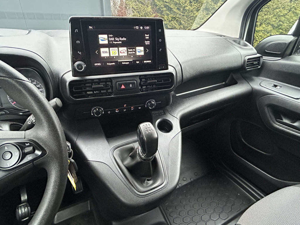 Opel Combo 1.5D 102 PK / 1e EIG. / L2H1 / GLOBELYST INRICHTING / AIRCO / CRUISE / NAVI / APPLE CARPLAY 15