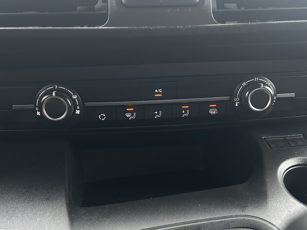 Opel Combo 1.5D 102 PK / 1e EIG. / L2H1 / GLOBELYST INRICHTING / AIRCO / CRUISE / NAVI / APPLE CARPLAY 21