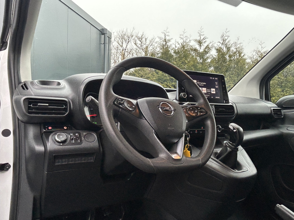 Opel Combo 1.5D 102 PK / 1e EIG. / L2H1 / GLOBELYST INRICHTING / AIRCO / CRUISE / NAVI / APPLE CARPLAY 7