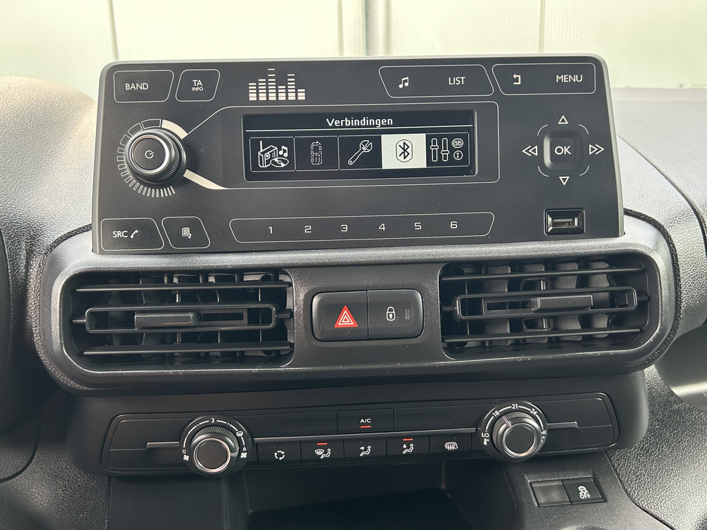 Opel Combo 1.5D 102 PK / L1H1 / 43.876 KM !! / ORIG. NL / AIRCO / CRUISE / BLUETOOTH / PDC 14