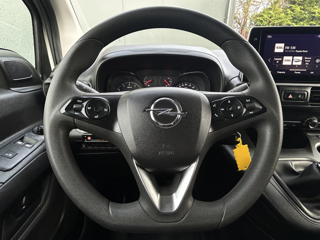 Opel Combo 1.5D 102 PK / L2H1 / 1e EIG. / 89.125 KM !! / INRICHTING / AIRCO / CRUISE / NAVI / APPLE CARPLAY / PDC 11