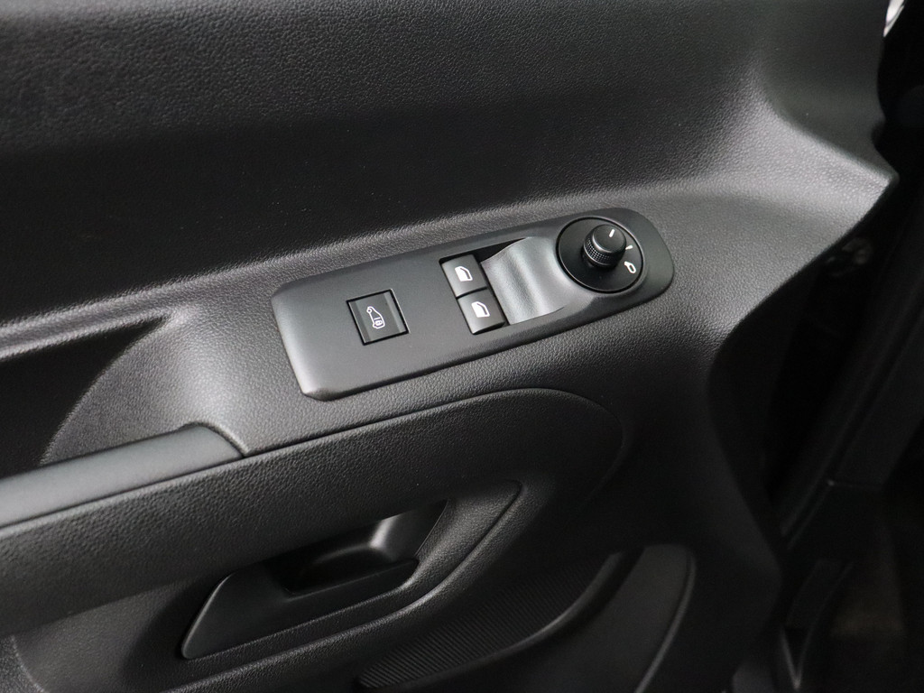 Opel Combo 1.5D L1H1 Edition | Navigatie | Airco | Cruise | Betimmering 8