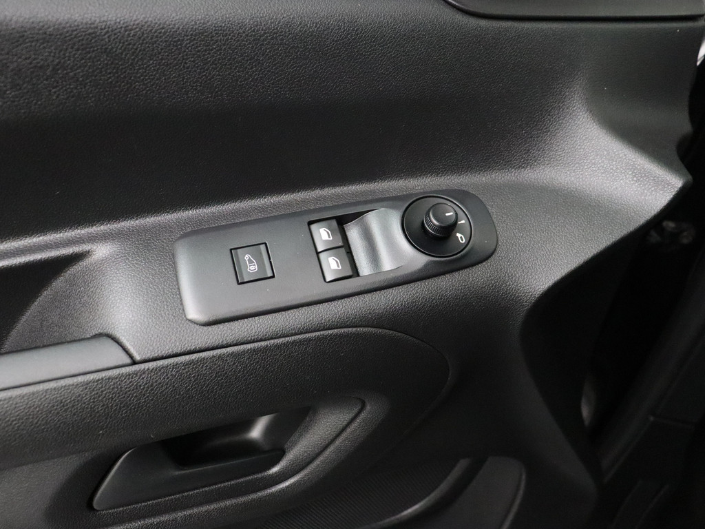 Opel Combo 1.5D L1H1 Edition | Navigatie | Airco | Cruise | Betimmering 8