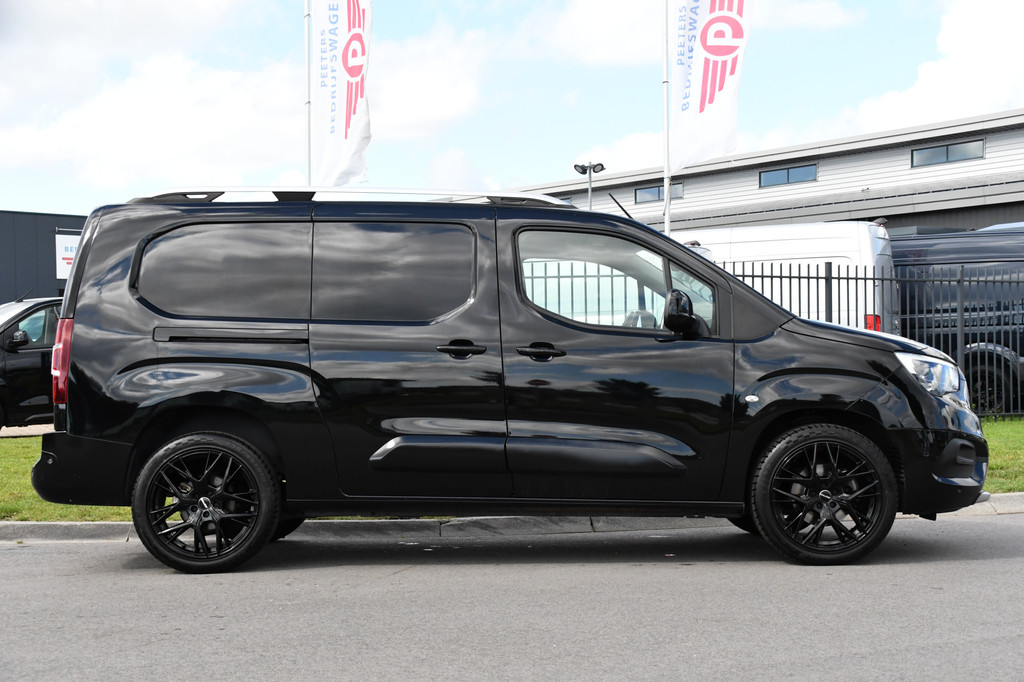 Opel Combo 1.5D L2H1 Black Edition Camera, Cruise, Carplay, Automaat, 130pk, Multimedia, Trekhaak, Keyless, Uniek! 10