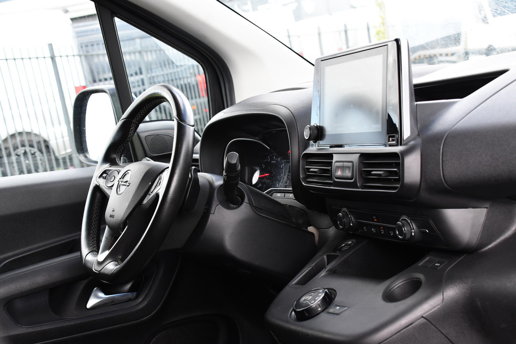 Opel Combo 1.5D L2H1 Black Edition Camera, Cruise, Carplay, Automaat, 130pk, Multimedia, Trekhaak, Keyless, Uniek! 13