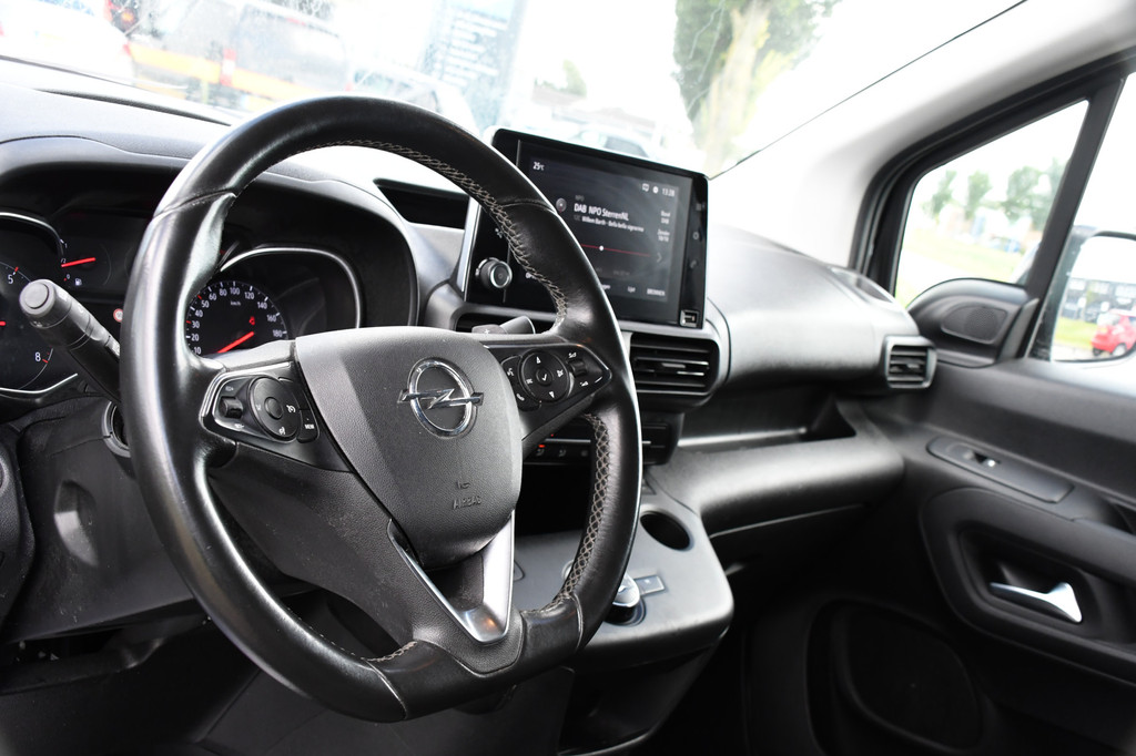 Opel Combo 1.5D L2H1 Black Edition Camera, Cruise, Carplay, Automaat, 130pk, Multimedia, Trekhaak, Keyless, Uniek! 14