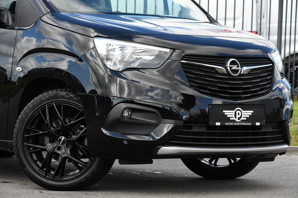 Opel Combo 1.5D L2H1 Black Edition Camera, Cruise, Carplay, Automaat, 130pk, Multimedia, Trekhaak, Keyless, Uniek! 8