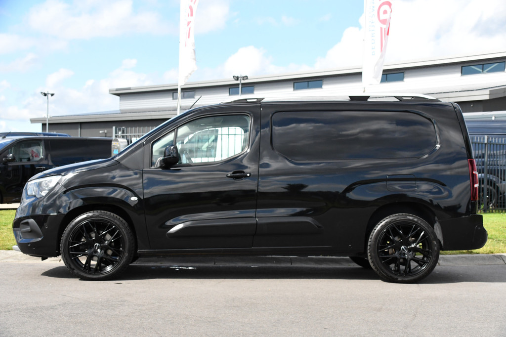 Opel Combo 1.5D L2H1 Black Edition Camera, Cruise, Carplay, Automaat, 130pk, Multimedia, Trekhaak, Keyless, Uniek! 9