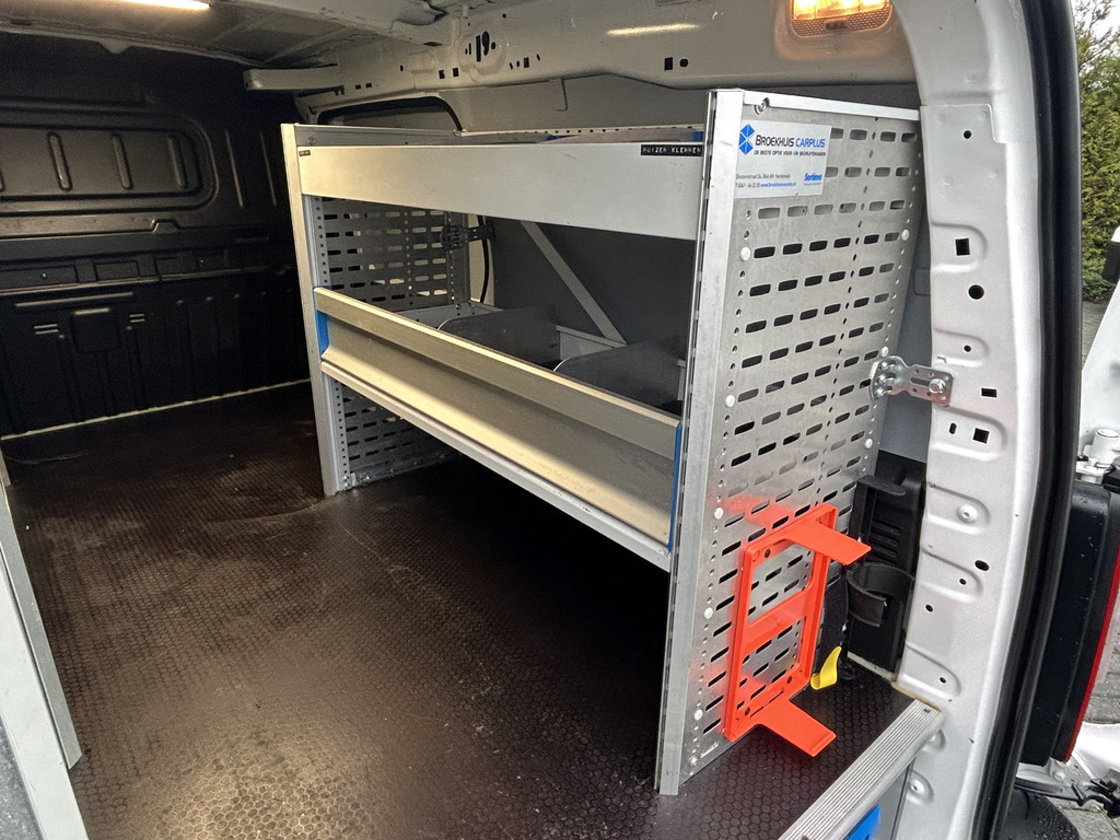 Opel Combo Opel Combo 1.5D 102 PK / L2H1 / 81.776 KM !! / 1e EIG. / SORTIMO INRICHTING / AIRCO / CRUISE / NAVI / APPLE CARPLAY / PDC 10