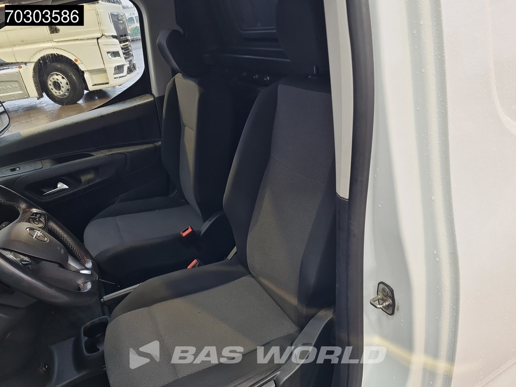 Opel Combo 130pk Automaat L2H1 Trekhaak LED Navi Airco Cruise Camera Parkeersensoren v+a Euro6 L2 Airco Trekhaak Cruise control 12