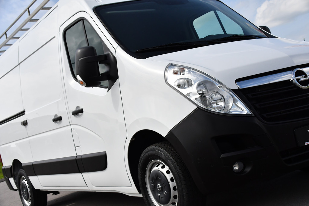 Opel Movano 2.3 CDTI BiTurbo L2H2 Start/Stop Cruise, Sensoren, Multimedia, 170PK, Trekhaak, Imperiaal, Betimmering, Uniek! 18