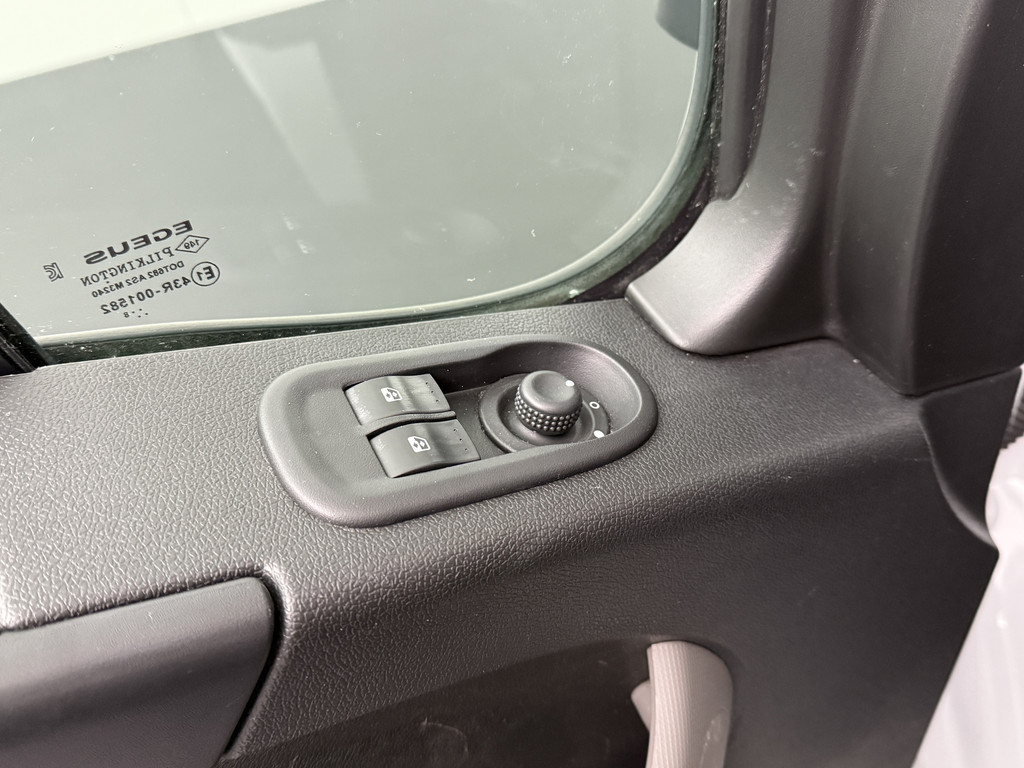 Opel Movano 2.3CDTi 130PK Bakwagen+Laadklep | Airco | Zijdeur met verlaagde instap 9