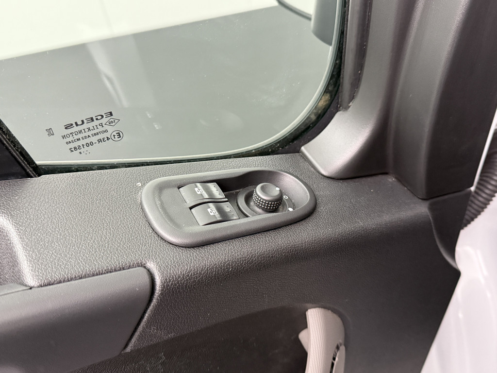 Opel Movano 2.3CDTi 130PK Bakwagen+Laadklep | Navigatie | Airco | Zijdeur met verlaagde instap 9