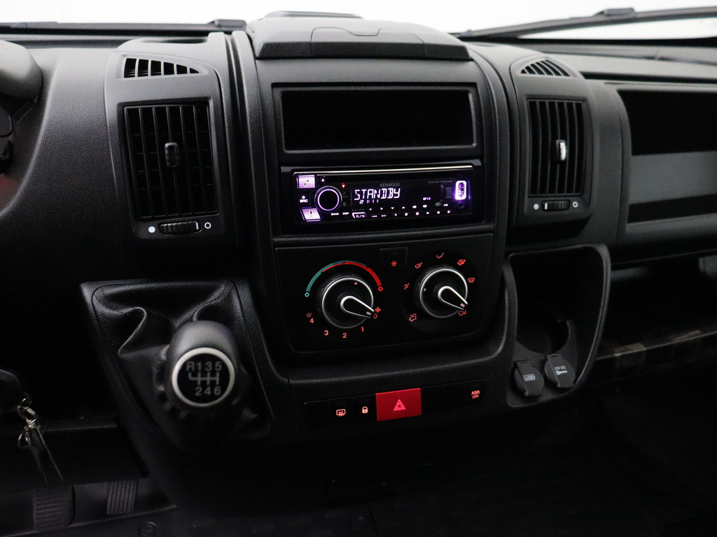 Opel Movano 2.3CDTi 140PK Bakwagen+Laadklep | Trekhaak !! | Airco | Camera | 3-Persoons | Dakspoiler 18