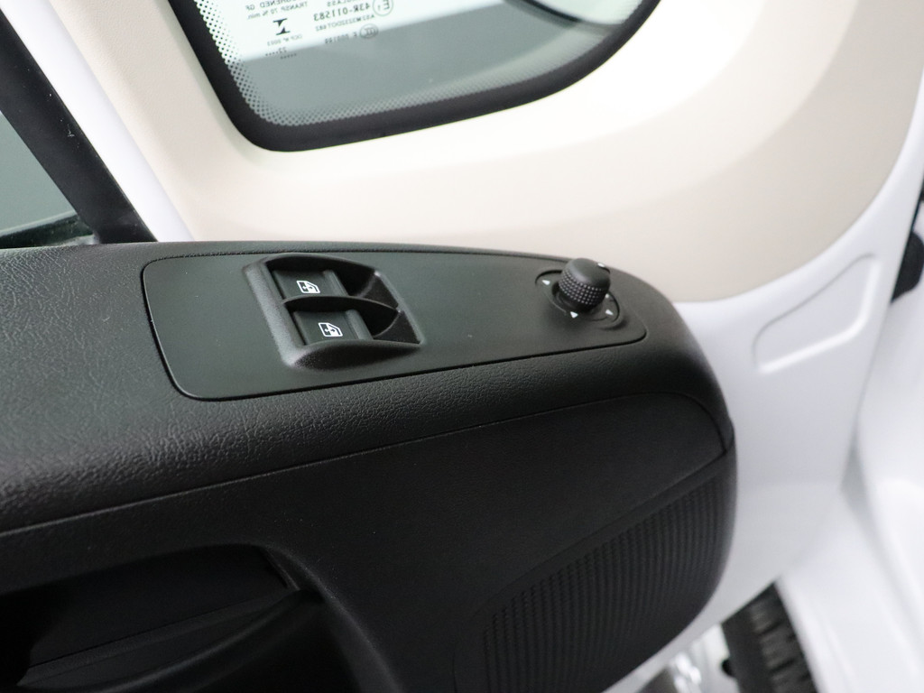 Opel Movano 2.3CDTi 140PK Bakwagen+Laadklep | Trekhaak !! | Airco | Camera | 3-Persoons | Dakspoiler 9