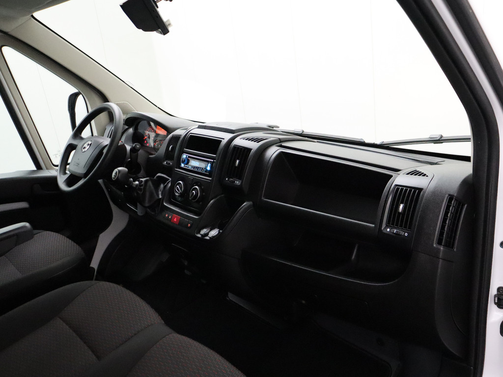 Opel Movano 2.3CDTi 140PK Bakwagen+Laadlift | Airco | Camera | 3-Persoons | Dakspoiler 21