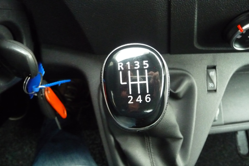 Opel Movano 2.3 Turbo pick up dubb lucht 15