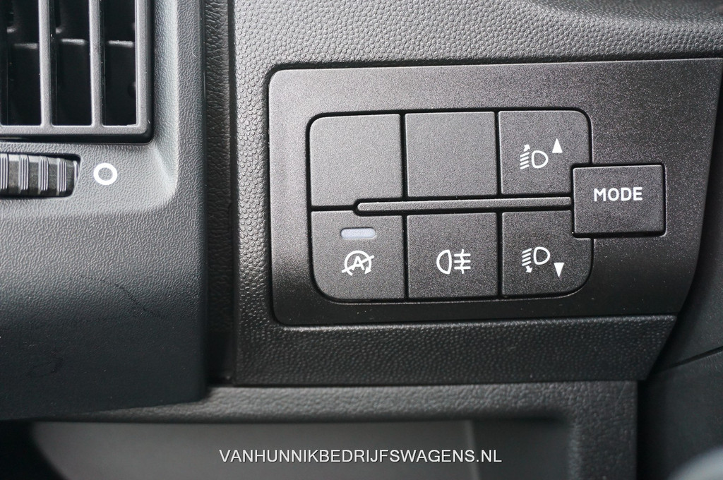 Opel Movano 3500 2.2 CDTI 140PK L2H2 BPM VRIJ!! Airco, Cruise, DAB+, PDC!! Nr. 428 17