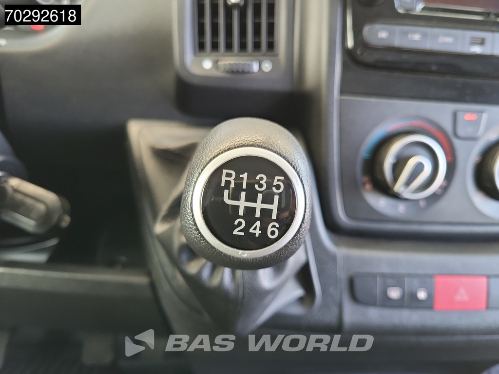 Opel Movano 140PK Laadklep Bakwagen Airco Cruise Camera Euro6 Meubelbak Koffer 18m3 Airco Cruise control 15