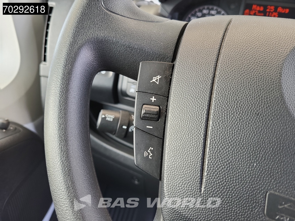 Opel Movano 140PK Laadklep Bakwagen Airco Cruise Camera Euro6 Meubelbak Koffer 18m3 Airco Cruise control 17