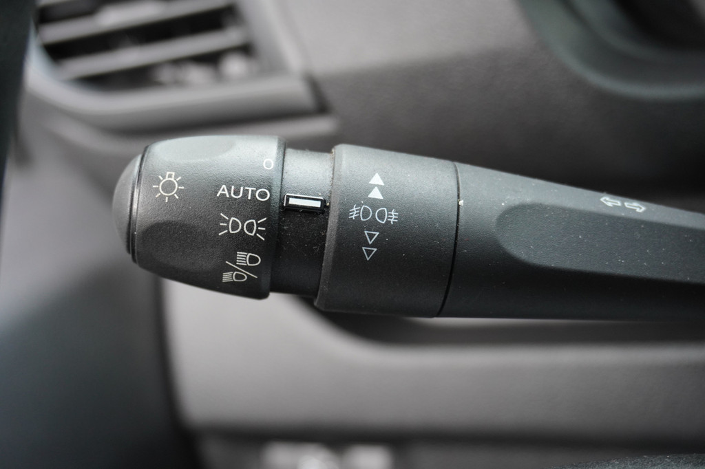 Opel Vivaro 1.5 BlueHDi L2 EURO 6 - Airco - Navi - Cruise - â¬18.900,- Excl. 13