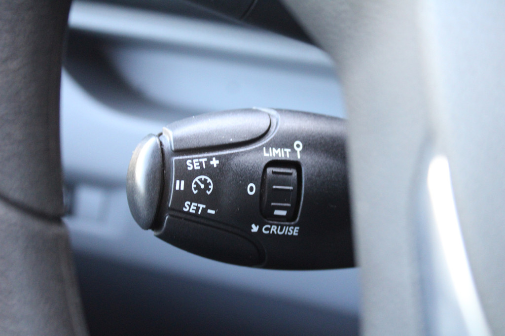 Opel Vivaro 1.5 CDTI 120PK L2H1 Edition, Trekhaak, Camera, Navigatie, Carplay/Android Auto Airco, Trekhaak, Navigatie, Achteruitrijcamera 21