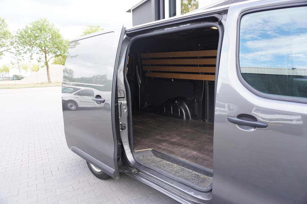 Opel Vivaro 1.5 CDTI L3 EURO 6 - Airco - Cruise - PDC - â¬14.900,- Excl. 8