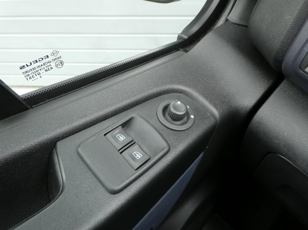 Opel Vivaro 1.6 CDTI 125pk L2 Airco, motor defect 16