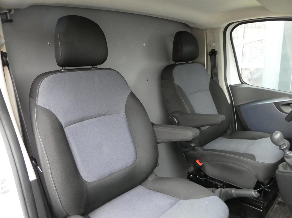 Opel Vivaro 1.6 CDTI 125pk L2 Airco, motor defect 19