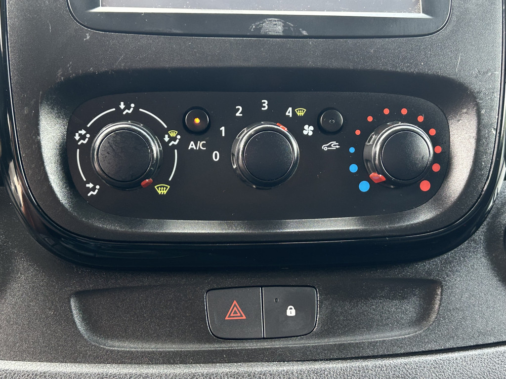 Opel Vivaro 1.6 CDTI 126 PK / L1H1 / 1E EIG. / AIRCO / CRUISE / NAVI / CAMERA / BLUETOOTH / ACHTERKLEP / TREKHAAK 18