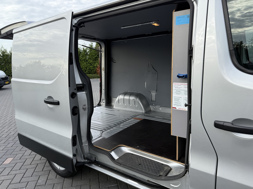 Opel Vivaro 1.6 CDTI 126 PK / L1H1 / 1e EIG. / AIRCO / CRUISE / NAVI / CAMERA / DAB 8