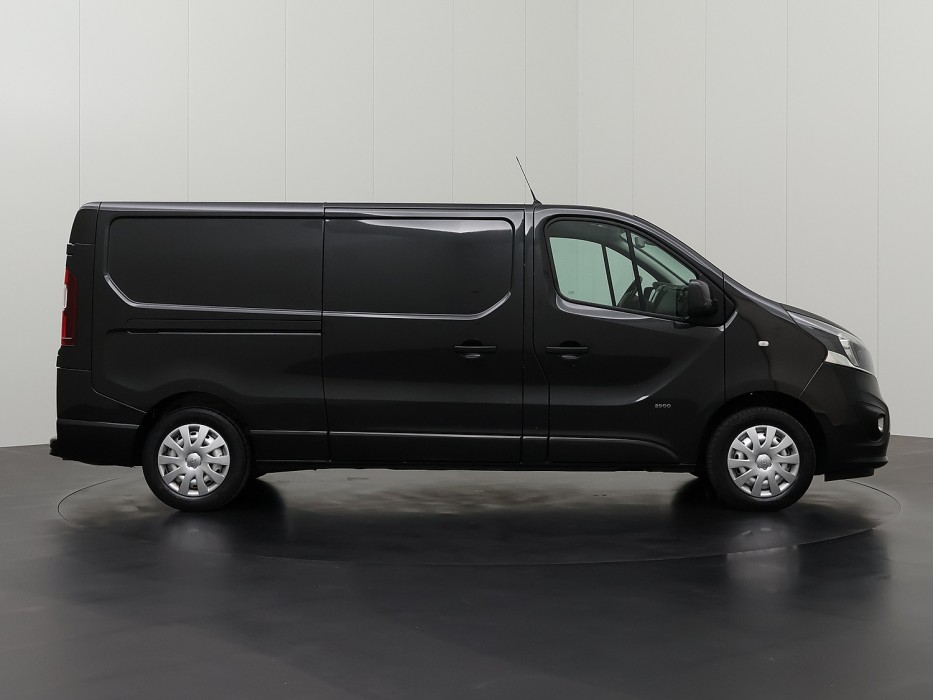Opel Vivaro 1.6CDTI 145PK Lang Sport EcoFlex | Navigatie | Camera | Trekhaak | 3-Persoons 13