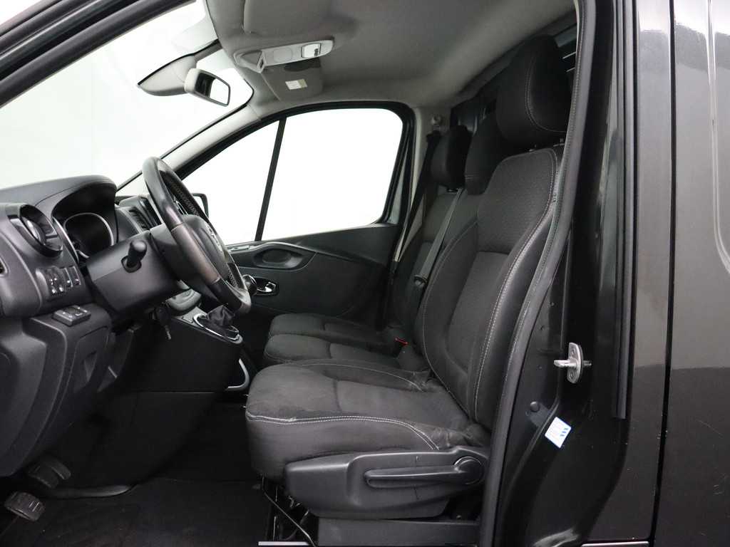 Opel Vivaro 1.6CDTI 145PK Sport EcoFlex | Navigatie | Airco | Camera | 3-Persoons | Trekhaak 19