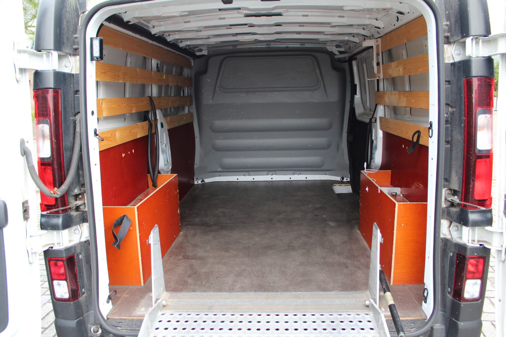 Opel Vivaro 1.6 CDTI 95PK Euro6 L2 Edition â 3-zits â oprij-plaat â airco 16