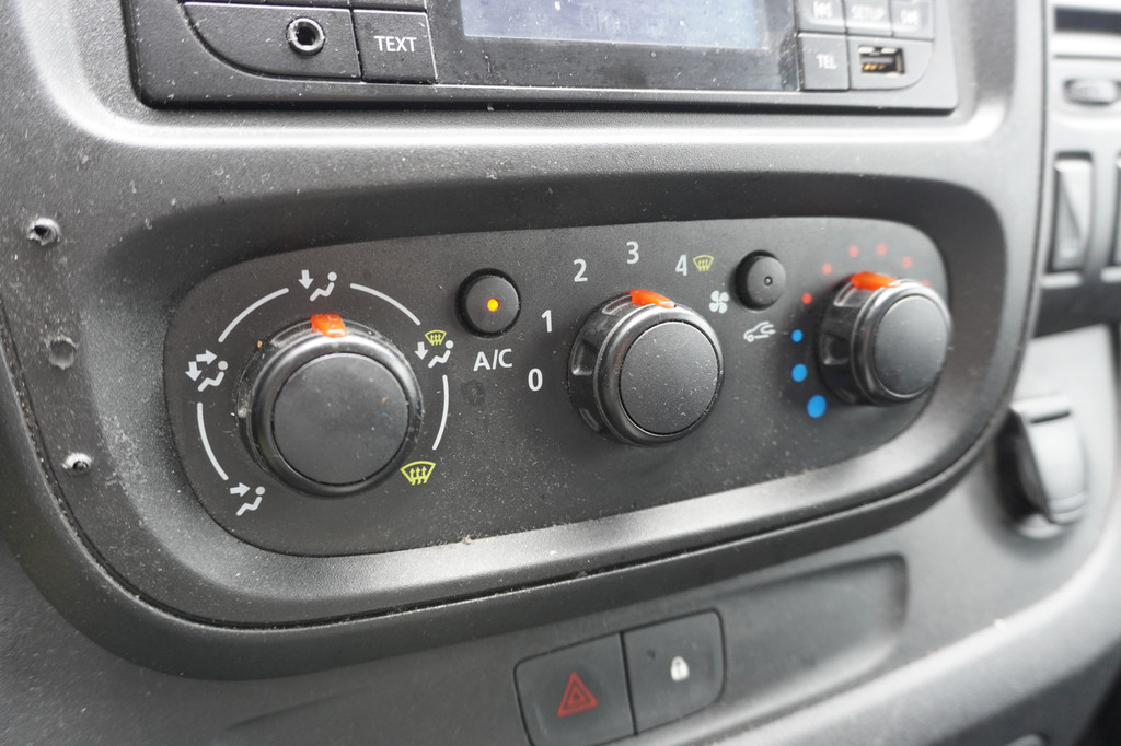 Opel Vivaro 1.6 CDTI EURO 6 - Airco - Cruise - â¬5.450,- Excl. 9