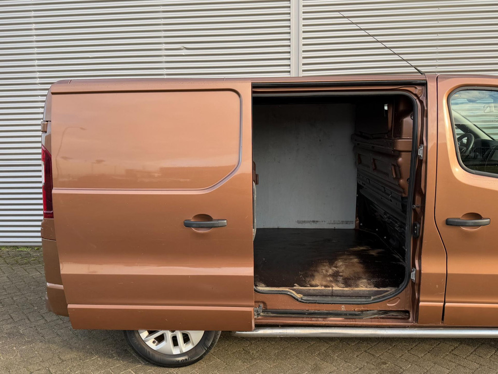 Opel Vivaro 1.6 CDTI L1H1 Sport Airco/ Navi/ Camera/ Trekhaak/ 3zits/ 8