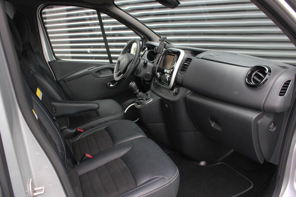 Opel Vivaro 1.6 CDTI L2H1 146PK Sport EcoFlex IRMSCHER 154/200 SPECIAL EDITION / FULL BLACK / NIEUWSTAAT / 80DKM / LEDER / CAMERA 13