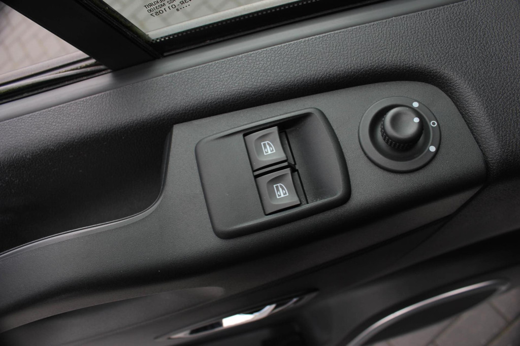 Opel Vivaro 1.6 CDTI L2H1 146PK Sport EcoFlex IRMSCHER 154/200 SPECIAL EDITION / FULL BLACK / NIEUWSTAAT / 80DKM / LEDER / CAMERA 16