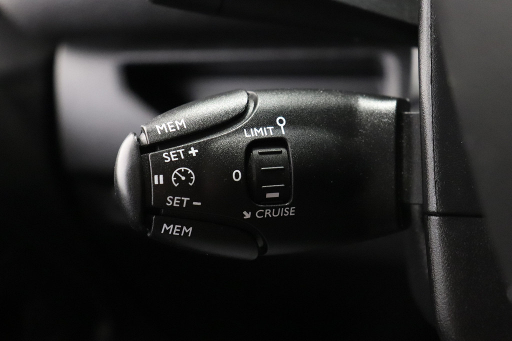 Opel Vivaro 2.0 BlueHDi 144PK L2 EURO 6 - Airco - Navi - Cruise - ⬠19.950,- Excl. 19