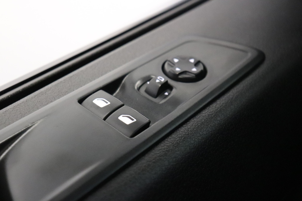 Opel Vivaro 2.0 BlueHDi 145PK EURO 6 - Airco - Navi - Cruise - ⬠18.900,- Excl. 19