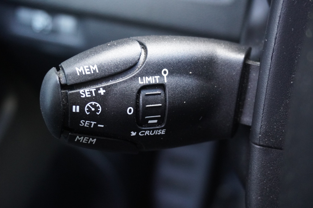 Opel Vivaro 2.0 BlueHDi 145PK L3 EURO 6 - Airco - Navi - Cruise - ⬠18.900,- Excl. 15