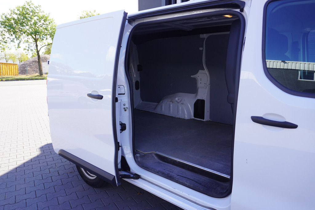 Opel Vivaro 2.0 BlueHDi 145PK L3 EURO 6 - Airco - Navi - Cruise - ⬠18.900,- Excl. 8