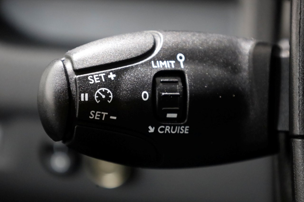 Opel Vivaro 2.0 CDTI 120pk Lang Automaat Edition Airco/Navi/Camera 11-2020 16