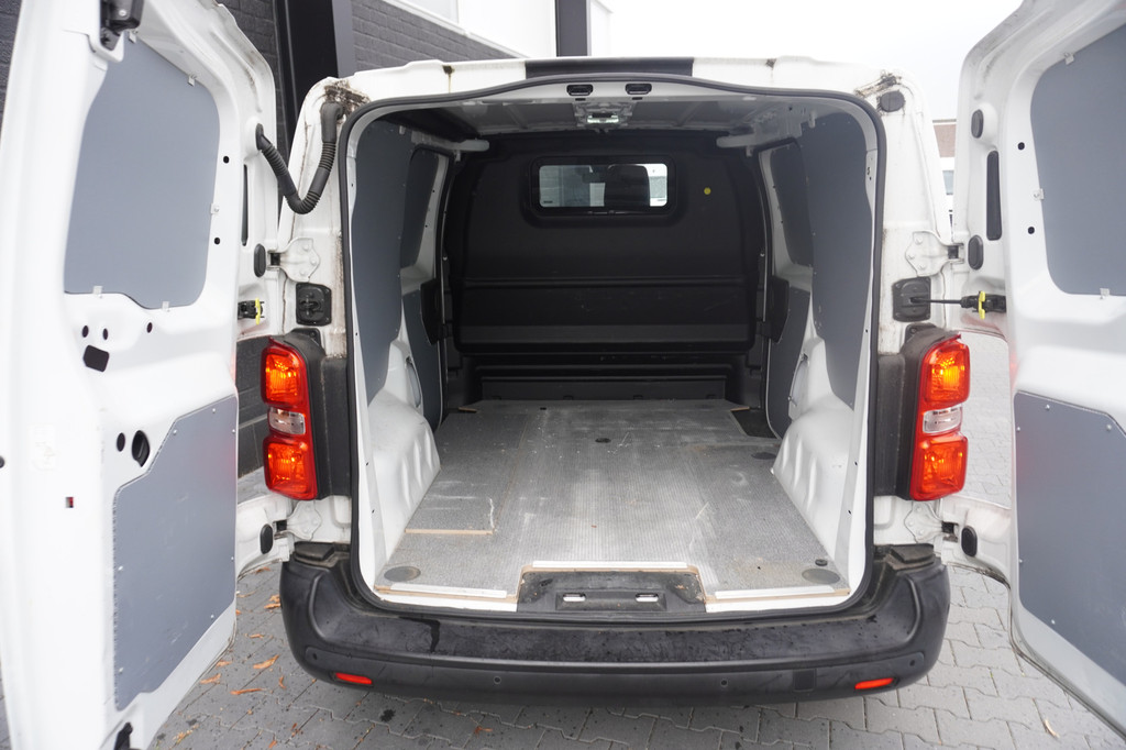 Opel Vivaro 2.0 CDTI 122PK Automaat 2x Schuifdeur EURO 6 - Airco - Navi - Cruise - ⬠13.950,- Excl. 7