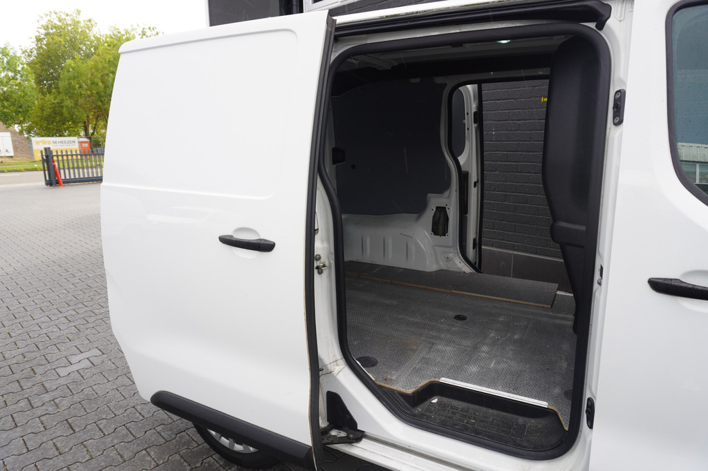 Opel Vivaro 2.0 CDTI 122PK Automaat 2x Schuifdeur EURO 6 - Airco - Navi - Cruise - ⬠13.950,- Excl. 8